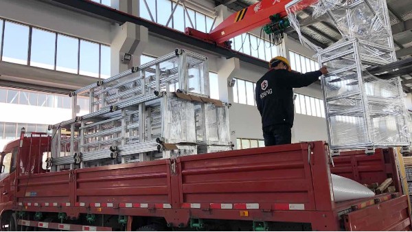 定制鋁型材完美發(fā)貨，精準(zhǔn)滿足您的每一個需求！